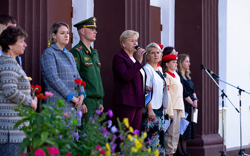 Памяти героев